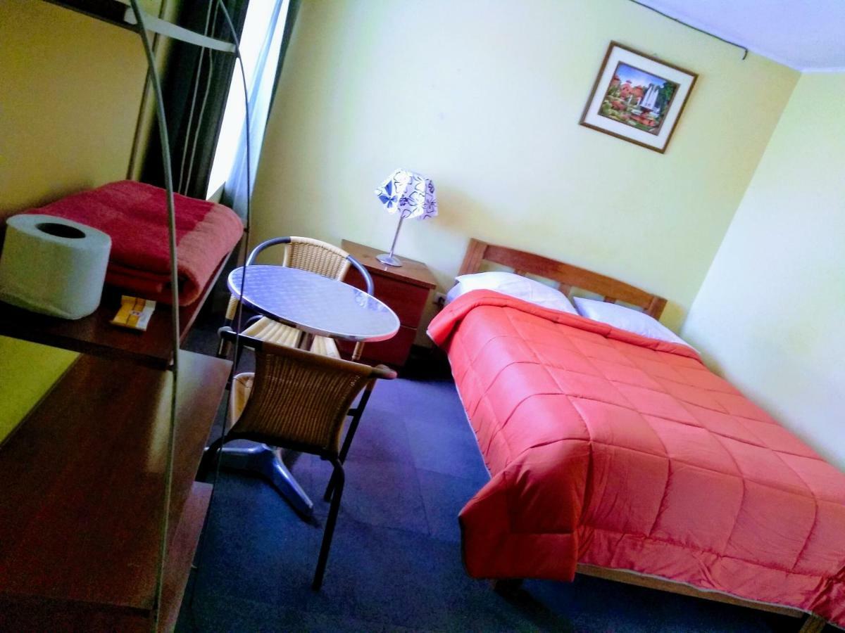 Casa Blanca Hospedaje Huamancaca Room photo